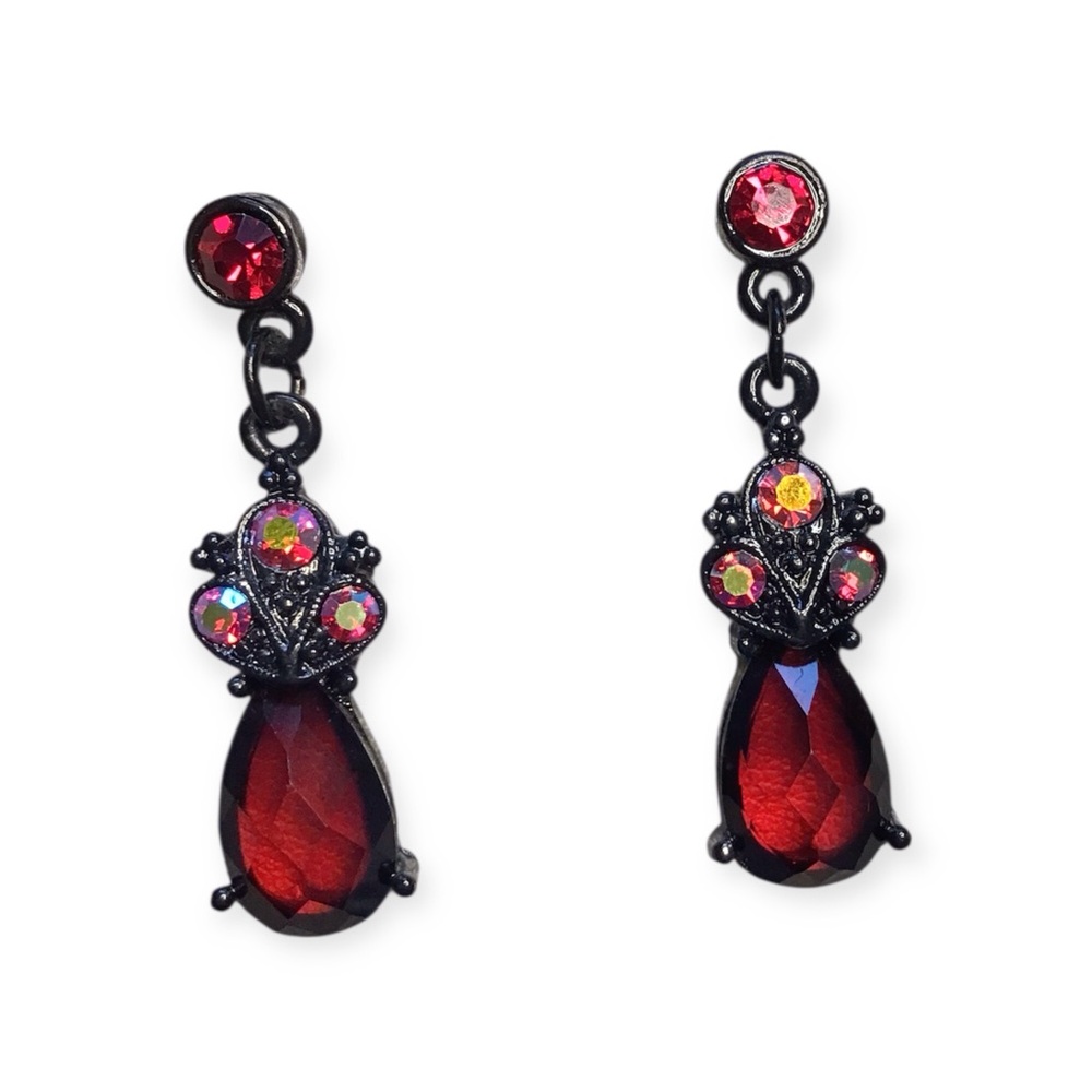 Elegant sparkling Red Drop Earrings